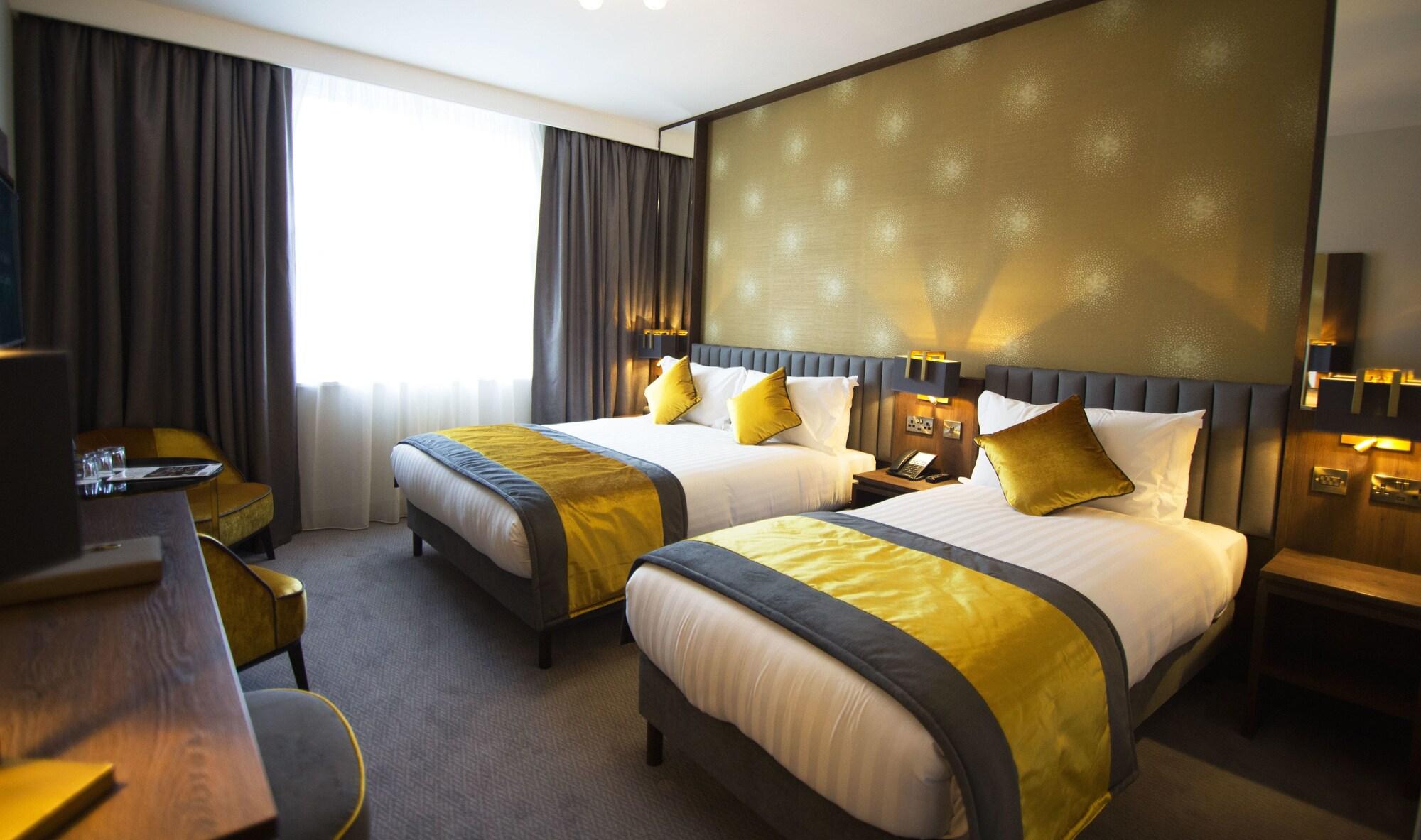 Iveagh Garden Hotel Dublin Exterior photo