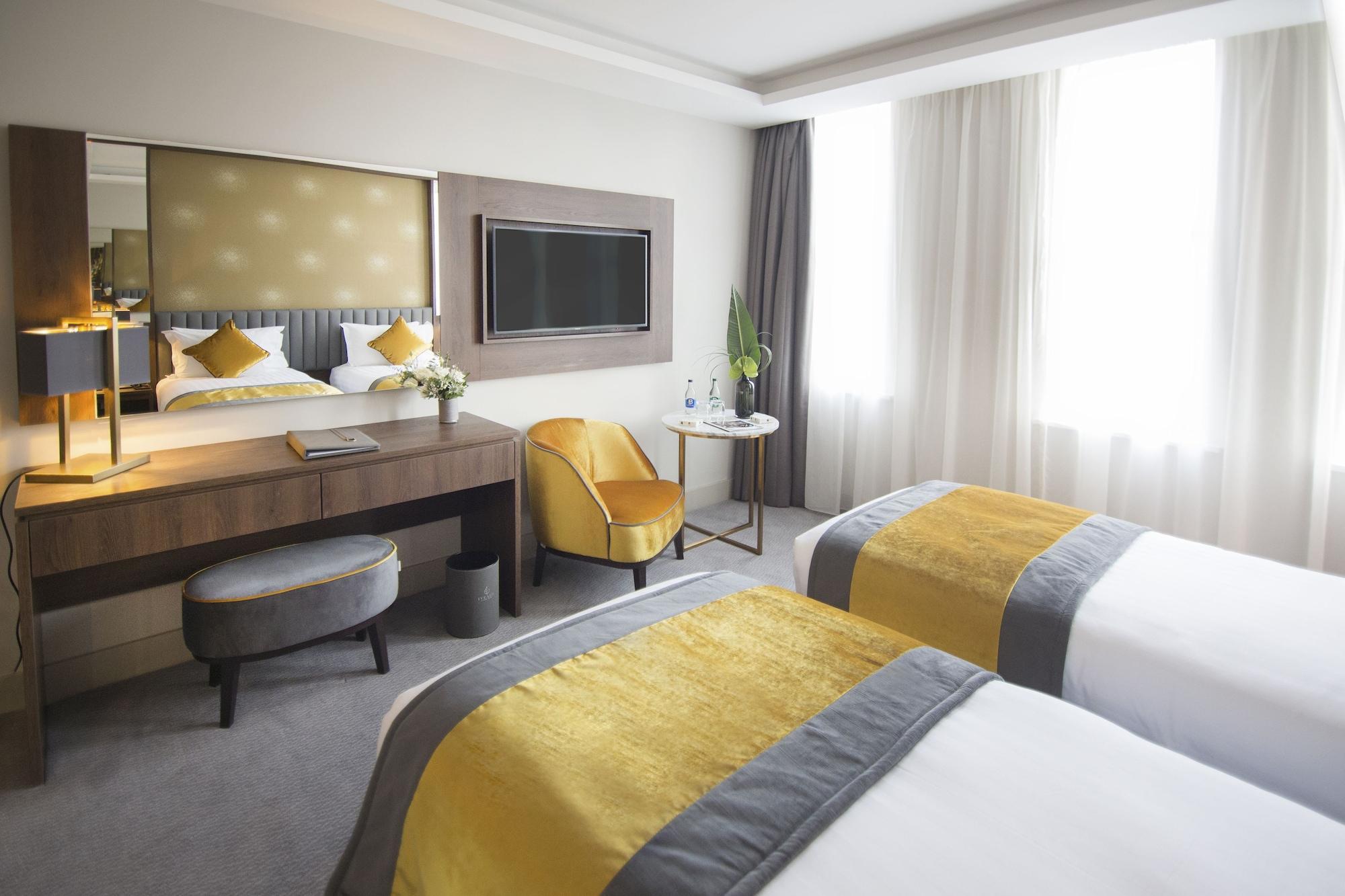 Iveagh Garden Hotel Dublin Exterior photo