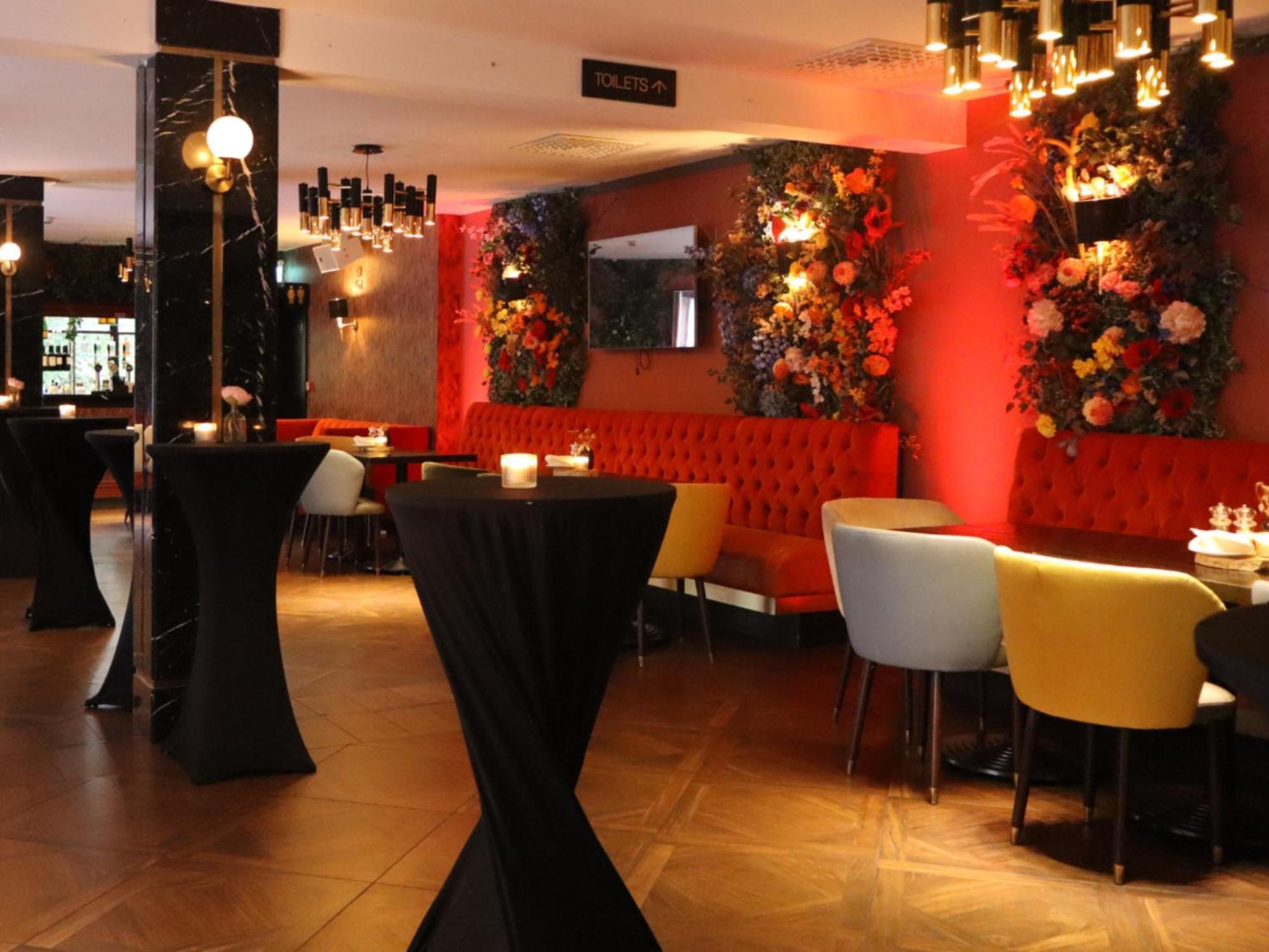 Iveagh Garden Hotel Dublin Exterior photo