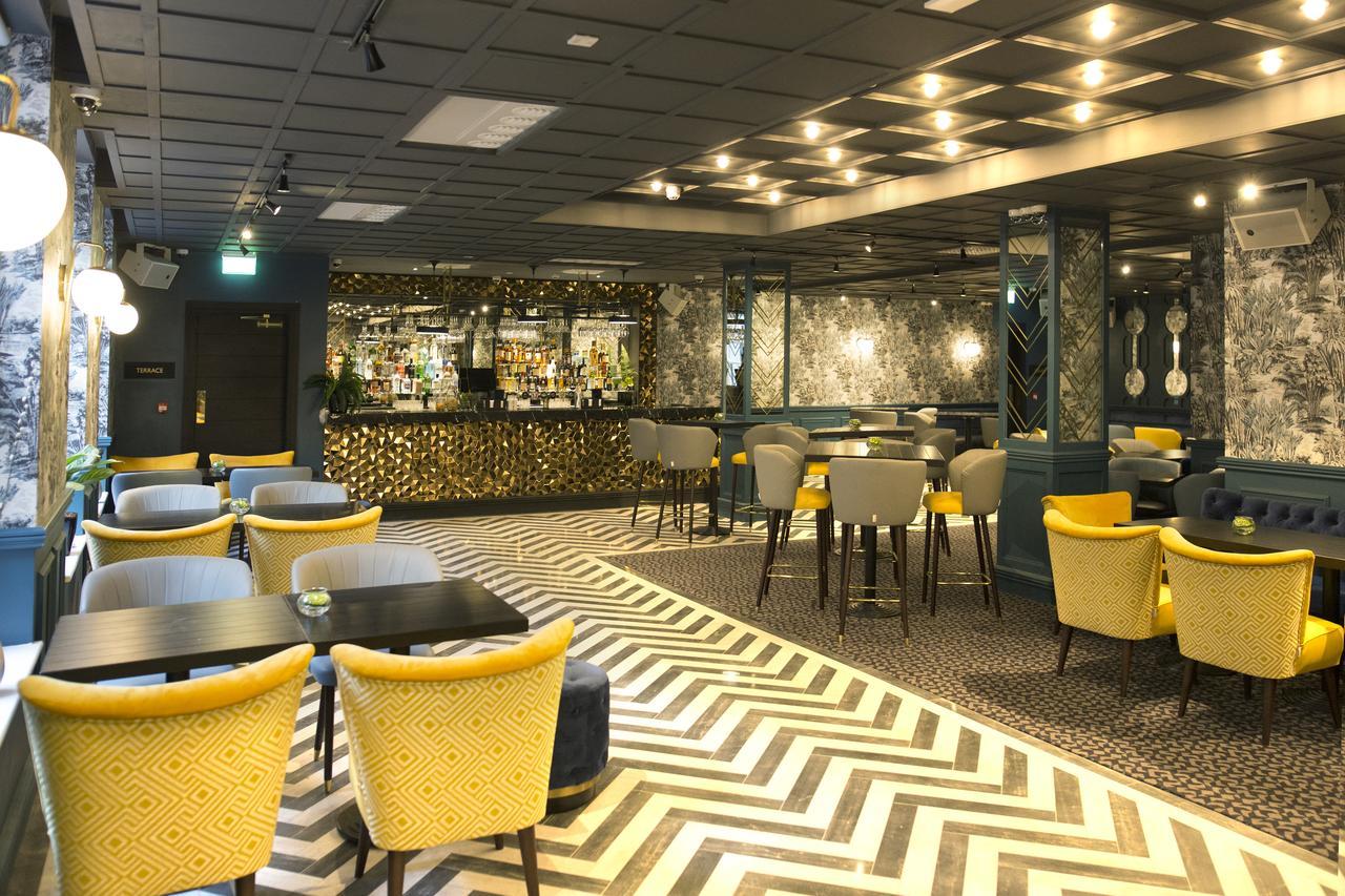 Iveagh Garden Hotel Dublin Exterior photo