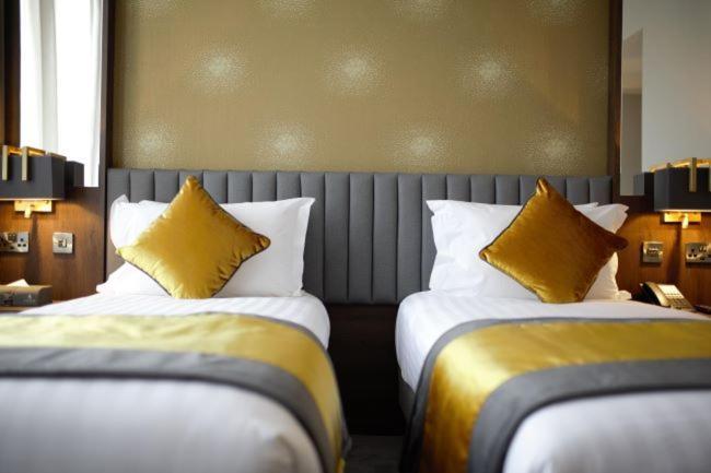 Iveagh Garden Hotel Dublin Exterior photo